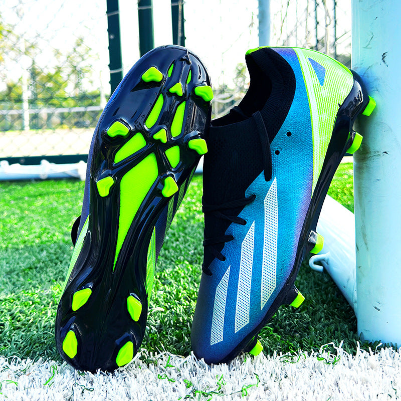 Cross-border new popular football shoes for men, low-top, teens, students, adults, long spikes, grass training football boots wholesale