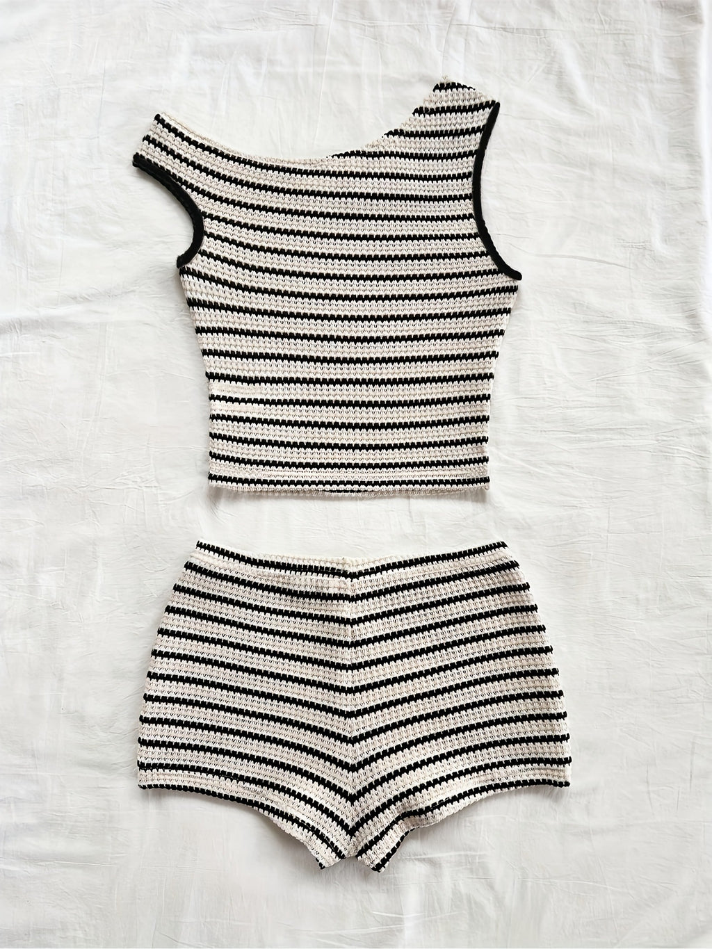 Women's Striped Resort Knit Vest & Shorts Set - Two-Piece Summer Vacation Suit
