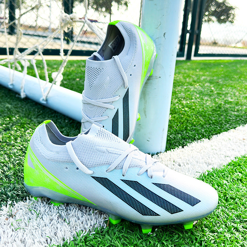 Cross-border new popular football shoes for men, low-top, teens, students, adults, long spikes, grass training football boots wholesale