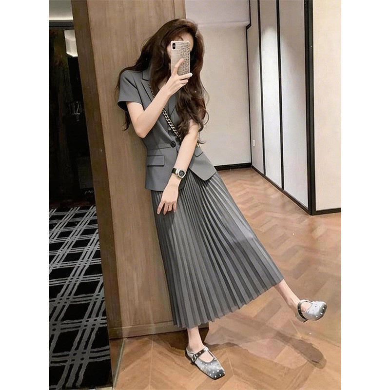 Women's Luxury Tailored Blazer & Skirt Set - Elegant Gray Two-Piece Office Suit